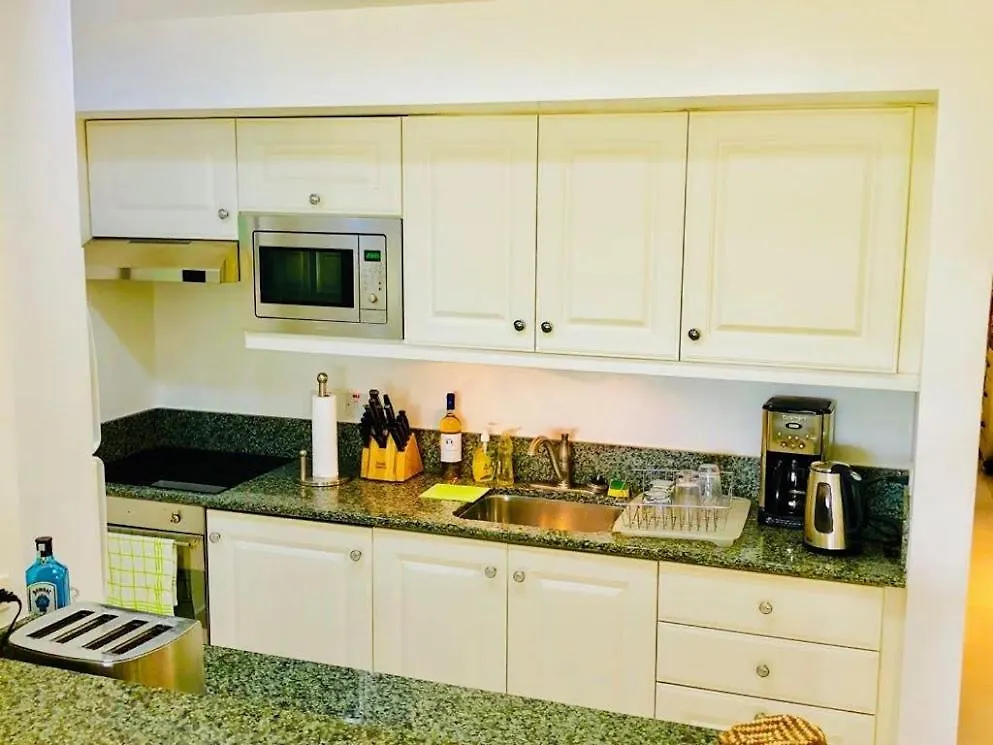 Twin Palms Apartment Saint James 0*,  Barbados